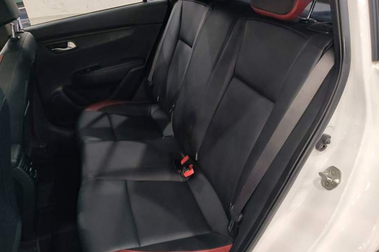 Used Kia KX Cross 2019 1.6L Automatic Dynamic Sunroof Version China VI Left Rear Seat