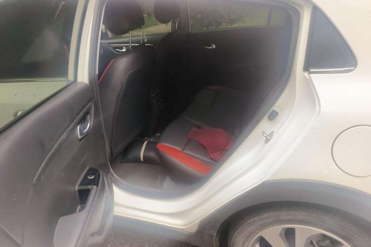 Used Kia KX Cross 2019 1.6L Automatic Dynamic Sunroof Version China VI Left Rear Seat