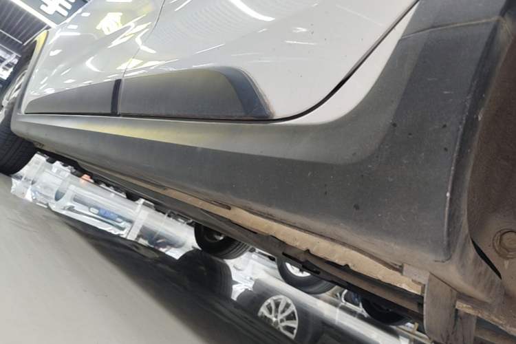 Used Kia KX Cross 2019 1.6L Automatic Dynamic Sunroof Version China VI Left Side Sill