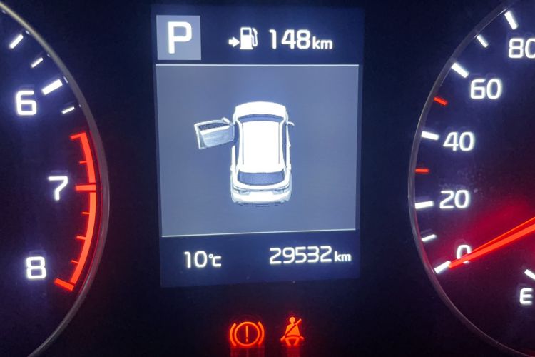 Used Kia KX Cross 2019 1.6L Automatic Dynamic Sunroof Version China VI Odometer Close Up