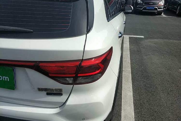 Used Kia KX Cross 2019 1.6L Automatic Dynamic Sunroof Version China VI Right Rear Taillight
