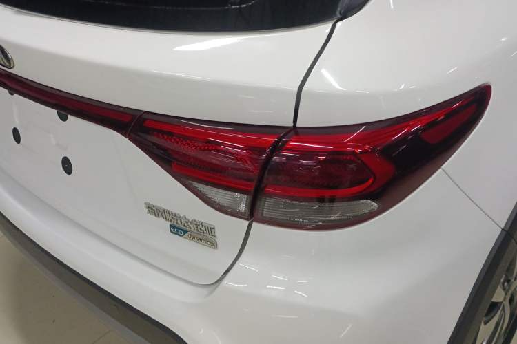 Used Kia KX Cross 2019 1.6L Automatic Dynamic Sunroof Version China VI Right Rear Taillight