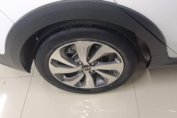 Used Kia KX Cross 2019 1.6L Automatic Dynamic Sunroof Version China VI Right Rear Wheel Hub