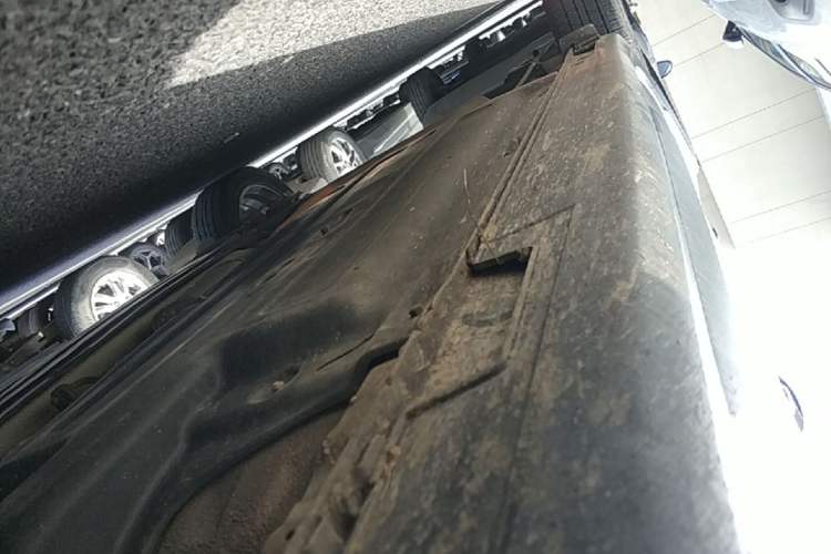 Used Kia KX Cross 2019 1.6L Automatic Dynamic Sunroof Version China VI Right Side Sill