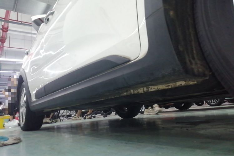 Used Kia KX Cross 2019 1.6L Automatic Dynamic Sunroof Version China VI Right Side Sill