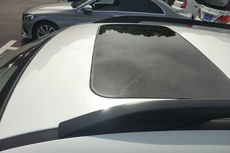 Used Kia KX Cross 2019 1.6L Automatic Dynamic Sunroof Version China VI Roof