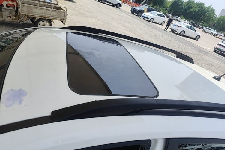 Used Kia KX Cross 2019 1.6L Automatic Dynamic Sunroof Version China VI Roof