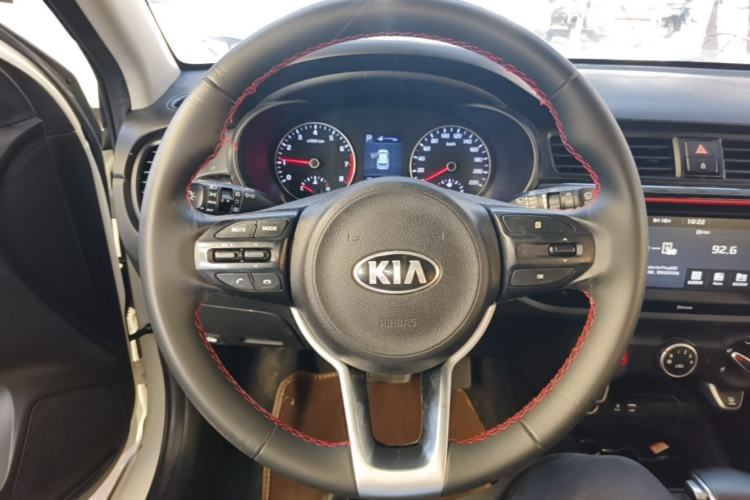 Used Kia KX Cross 2019 1.6L Automatic Dynamic Sunroof Version China VI Steering Wheel