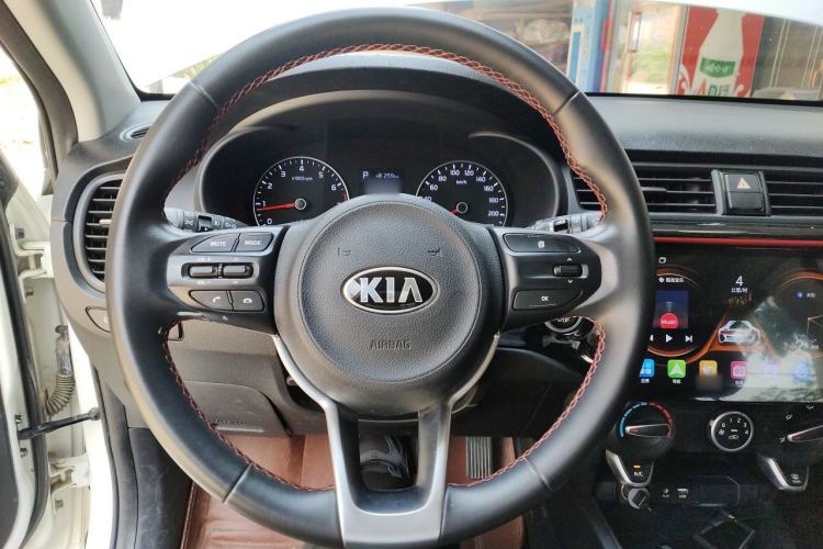 Used Kia KX Cross 2019 1.6L Automatic Dynamic Sunroof Version China VI Steering Wheel