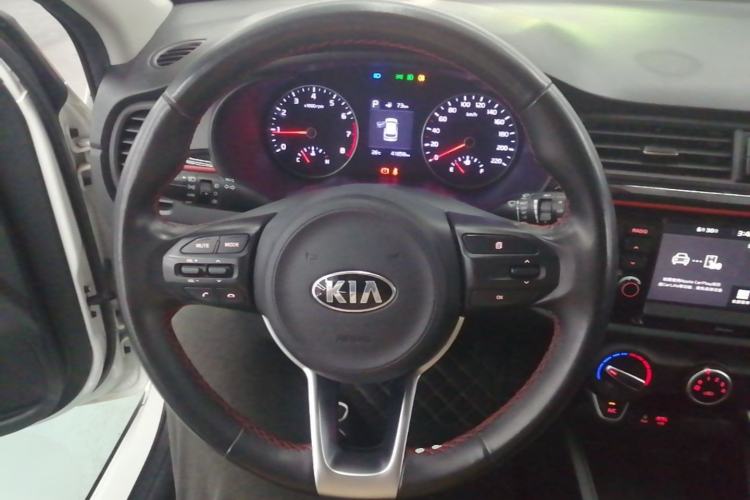 Used Kia KX Cross 2019 1.6L Automatic Dynamic Sunroof Version China VI Steering Wheel