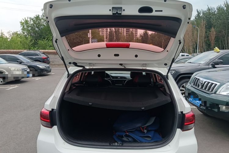 Used Kia KX Cross 2019 1.6L Automatic Dynamic Sunroof Version China VI Trunk