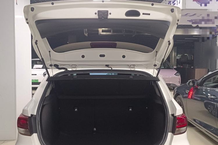 Used Kia KX Cross 2019 1.6L Automatic Dynamic Sunroof Version China VI Trunk