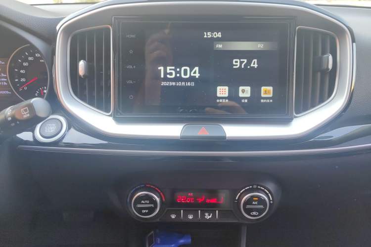 Used Kia kx1 Stonic 2019 1.4L Automatic Fun Edition China VI Audio And AC Panel
