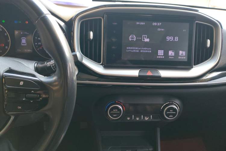 Used Kia kx1 Stonic 2019 1.4L Automatic Fun Edition China V Standard Audio And AC Panel