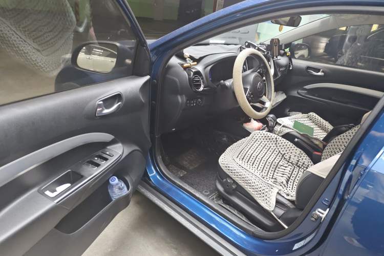 Used Kia kx1 Stonic 2019 1.4L Automatic Fun Edition China VI Driver Seat