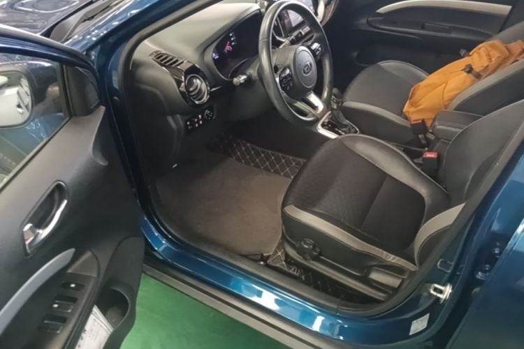 Used Kia kx1 Stonic 2019 1.4L Automatic Fun Edition China V Standard Driver Seat