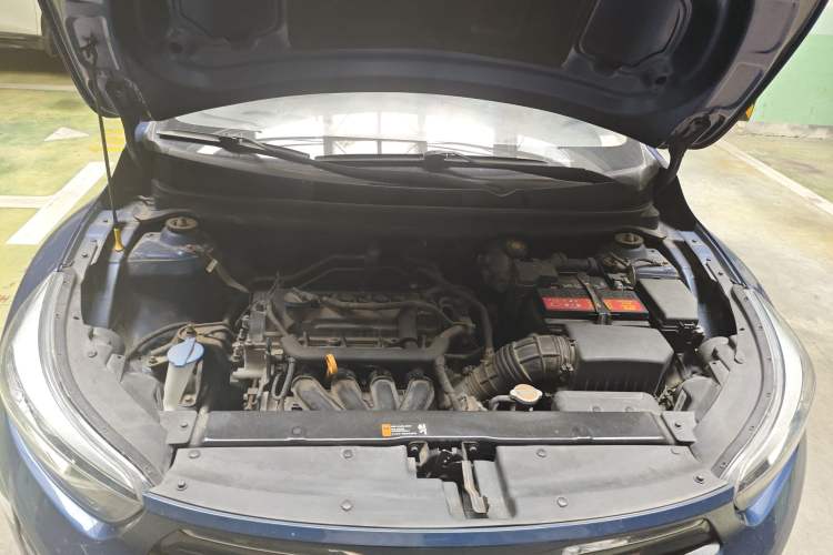 Used Kia kx1 Stonic 2019 1.4L Automatic Fun Edition China VI Engine Bay