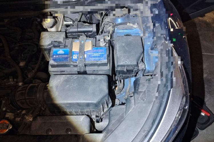 Used Kia kx1 Stonic 2019 1.4L Automatic Fun Edition China VI Engine Bay Left