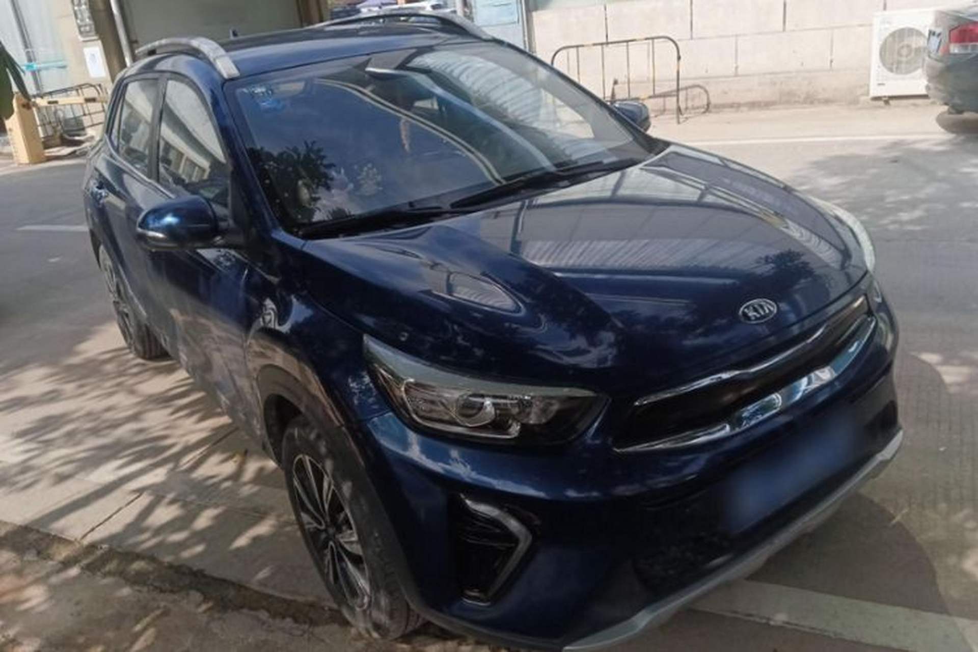 Used Kia kx1 Stonic 2019 1.4L Automatic Fun Edition China VI Exterior 3