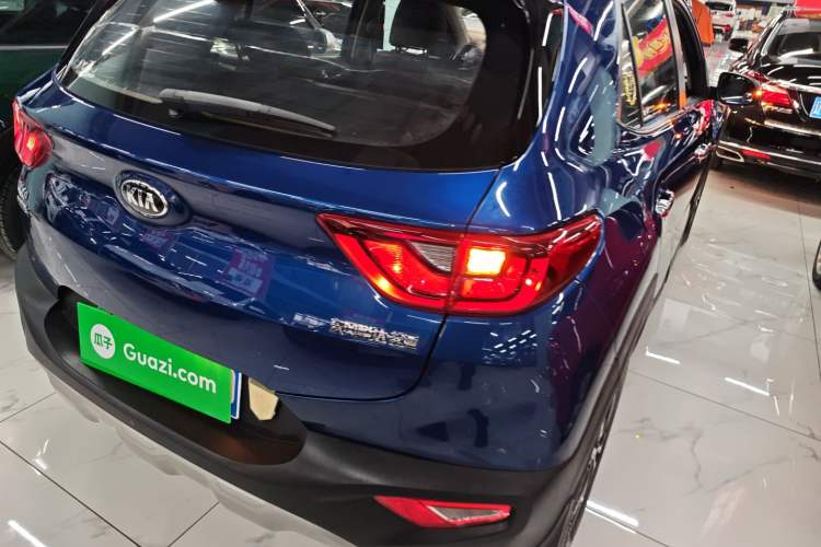 Used Kia kx1 Stonic 2019 1.4L Automatic Sport Edition China VI Exterior 6