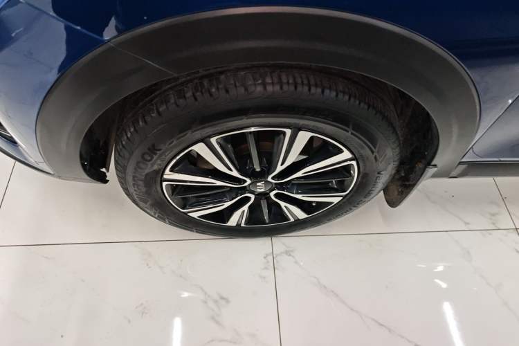 Used Kia kx1 Stonic 2019 1.4L Automatic Sport Edition China VI Exterior 7