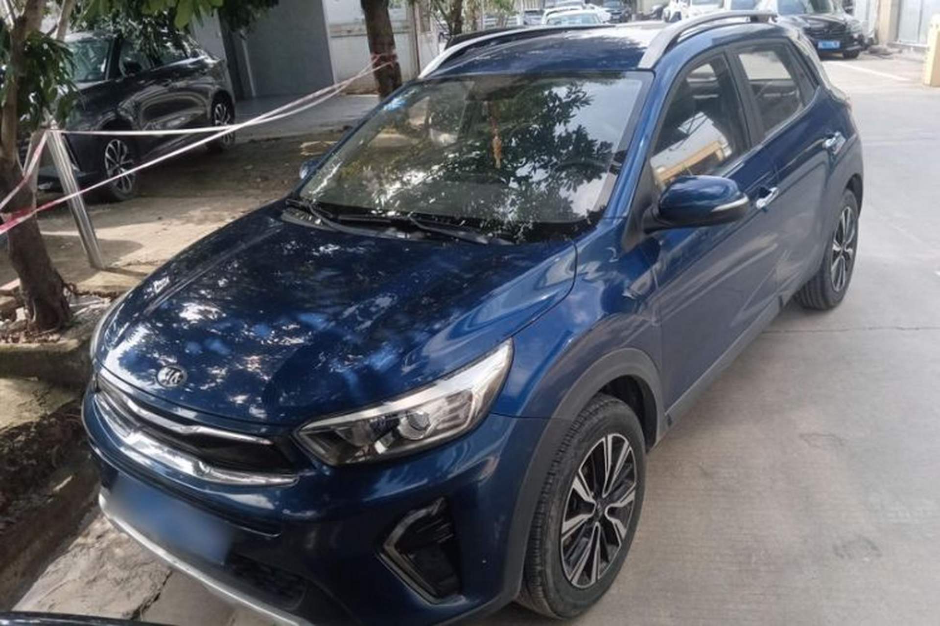 Used Kia kx1 Stonic 2019 1.4L Automatic Fun Edition China VI Front Left 45 Deg