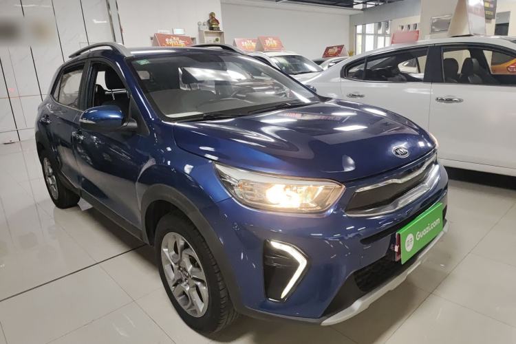 Used Kia kx1 Stonic 2019 1.4L Automatic Sport Edition China VI Front Right 45 Deg