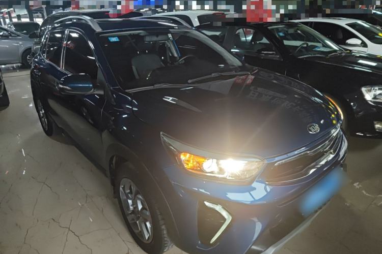 Used Kia kx1 Stonic 2019 1.4L Automatic Sport Edition China VI Front Right 45 Deg