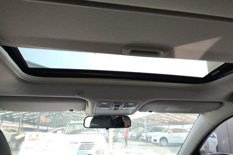 Used Kia kx1 Stonic 2019 1.4L Automatic Fun Edition China V Standard Headliner