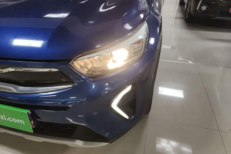 Used Kia kx1 Stonic 2019 1.4L Automatic Sport Edition China VI Left Front Headlight