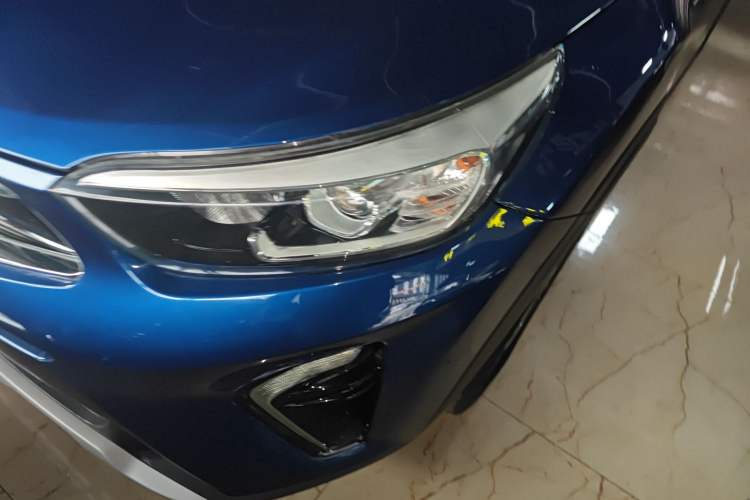 Used Kia kx1 Stonic 2019 1.4L Automatic Sport Edition China VI Left Front Headlight