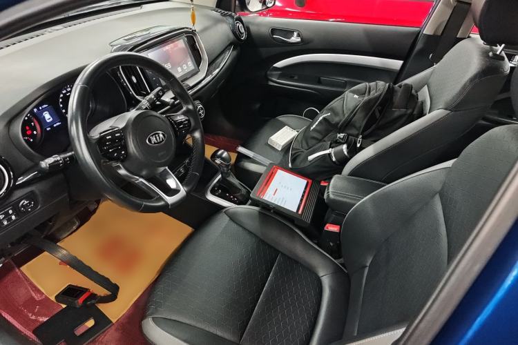 Used Kia kx1 Stonic 2019 1.4L Automatic Sport Edition China VI Left Front Seat