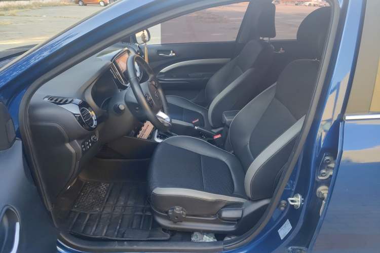 Used Kia kx1 Stonic 2019 1.4L Automatic Fun Edition China VI Left Front Seat