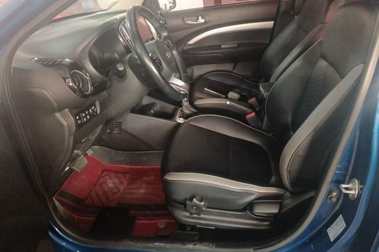 Used Kia kx1 Stonic 2019 1.4L Automatic Fun Edition China V Standard Left Front Seat