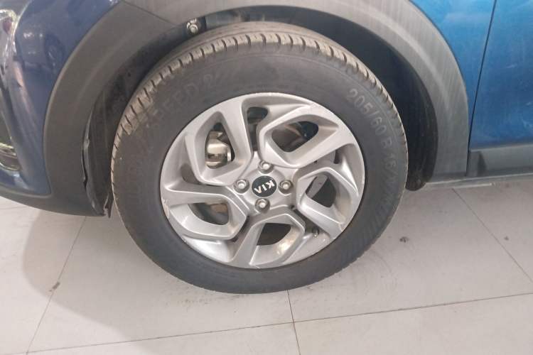 Used Kia kx1 Stonic 2019 1.4L Automatic Fun Edition China V Standard Left Front Wheel Hub