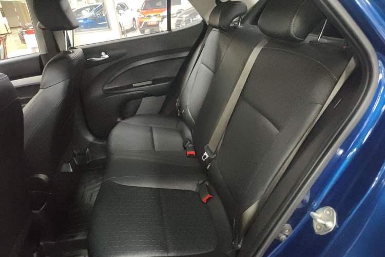 Used Kia kx1 Stonic 2019 1.4L Automatic Sport Edition China VI Left Rear Seat