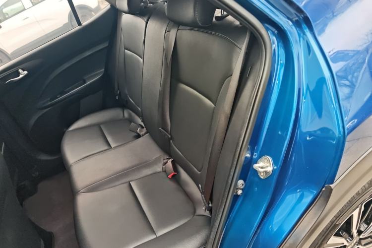 Used Kia kx1 Stonic 2019 1.4L Automatic Sport Edition China VI Left Rear Seat