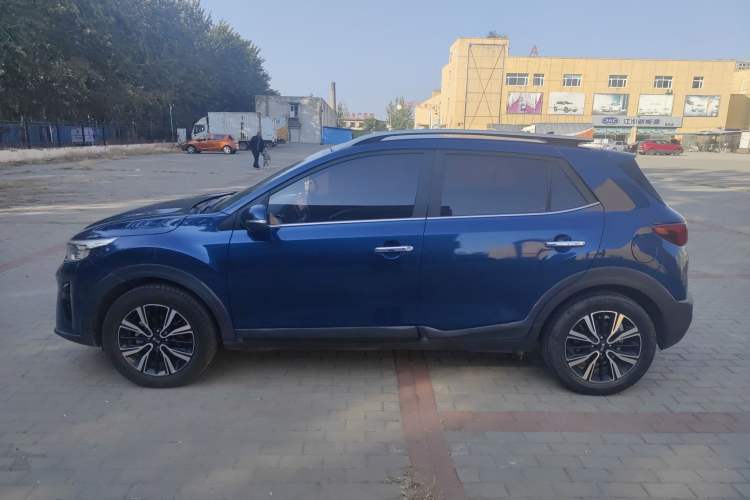 Used Kia kx1 Stonic 2019 1.4L Automatic Fun Edition China VI Left Side