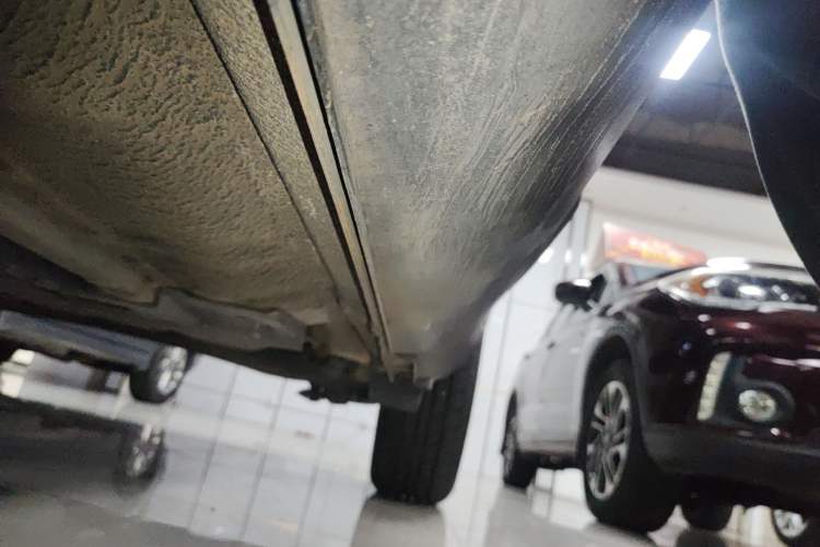 Used Kia kx1 Stonic 2019 1.4L Automatic Sport Edition China VI Left Side Sill