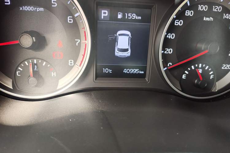 Used Kia kx1 Stonic 2019 1.4L Automatic Fun Edition China V Standard Odometer Close Up