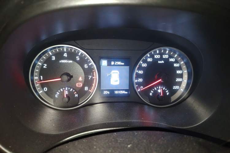 Used Kia kx1 Stonic 2019 1.4L Automatic Fun Edition China V Standard Odometer Close Up