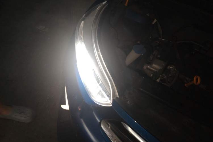 Used Kia kx1 Stonic 2019 1.4L Automatic Fun Edition China V Standard Right Front Headlight