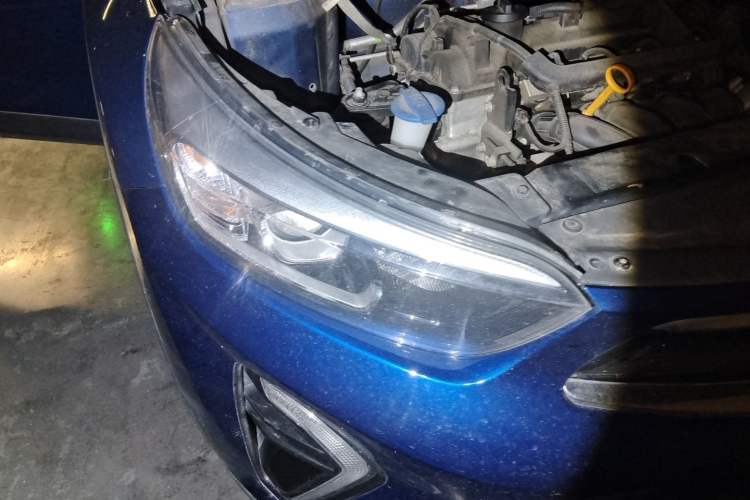 Used Kia kx1 Stonic 2019 1.4L Automatic Fun Edition China VI Right Front Headlight