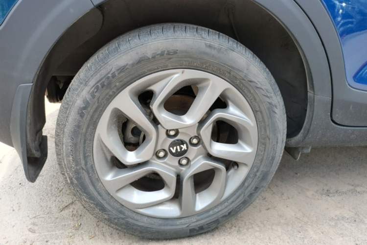 Used Kia kx1 Stonic 2019 1.4L Automatic Fun Edition China V Standard Right Rear Wheel Hub