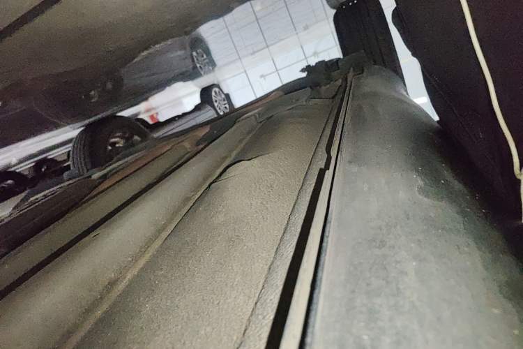 Used Kia kx1 Stonic 2019 1.4L Automatic Sport Edition China VI Right Side Sill