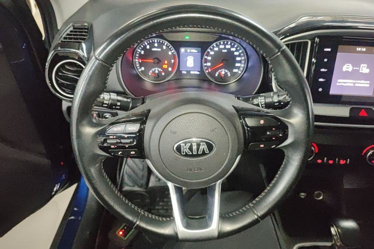 Used Kia kx1 Stonic 2019 1.4L Automatic Sport Edition China VI Steering Wheel