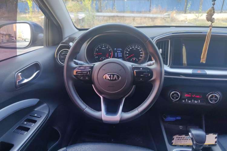 Used Kia kx1 Stonic 2019 1.4L Automatic Fun Edition China VI Steering Wheel
