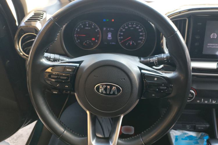 Used Kia kx1 Stonic 2019 1.4L Automatic Fun Edition China V Standard Steering Wheel
