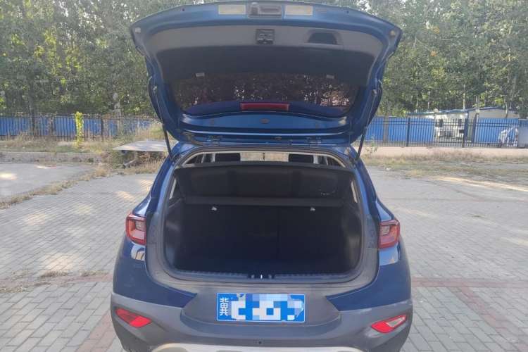 Used Kia kx1 Stonic 2019 1.4L Automatic Fun Edition China VI Trunk