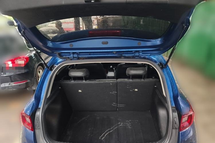 Used Kia kx1 Stonic 2019 1.4L Manual Fun Edition China VI Standard Trunk